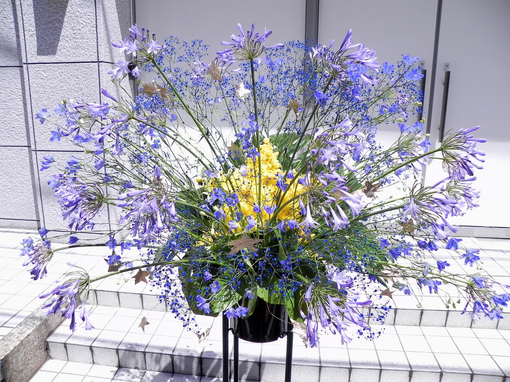 スタンド花をライブ会場へ贈りたい 心のこもったデザインの選び方 Hanasaku